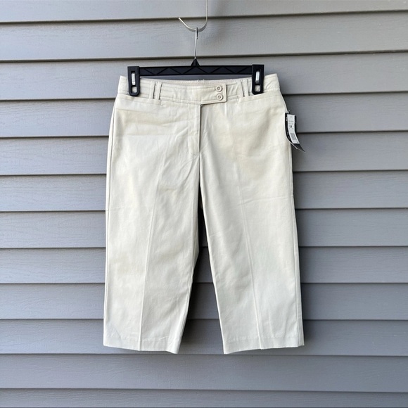 Briggs NY Capri Pants Cropped Khaki Stone Beige Elastic Waistband Size 10 P - Picture 1 of 16